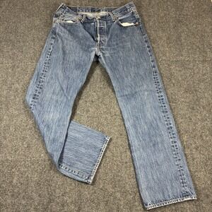 Levi 501 button fly-up  jeans men's 33x29* medium wash. Very‎ Good Condition!